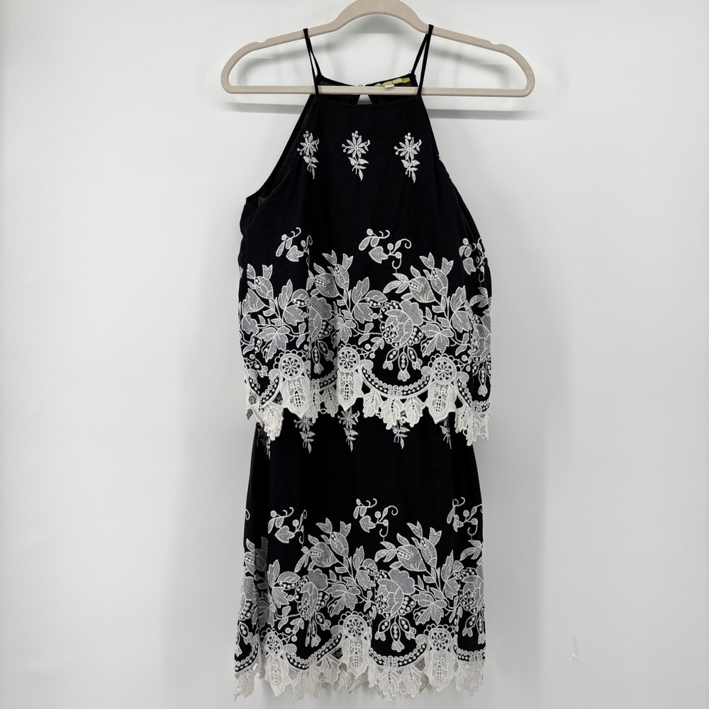 Gianni Bini Black White Floral Embroidered Lace Halter Mini Dress Popover Small